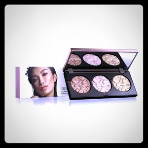 Laura Mercier - Illuminator Palette  Brand New